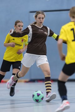 Bild 240 - C-Juniorinnen Loewinnen Cup
